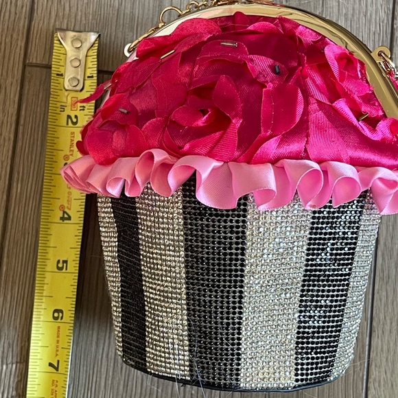 Betsey Johnson Cupcake Crossbody Bag- - Picture 5 of 8